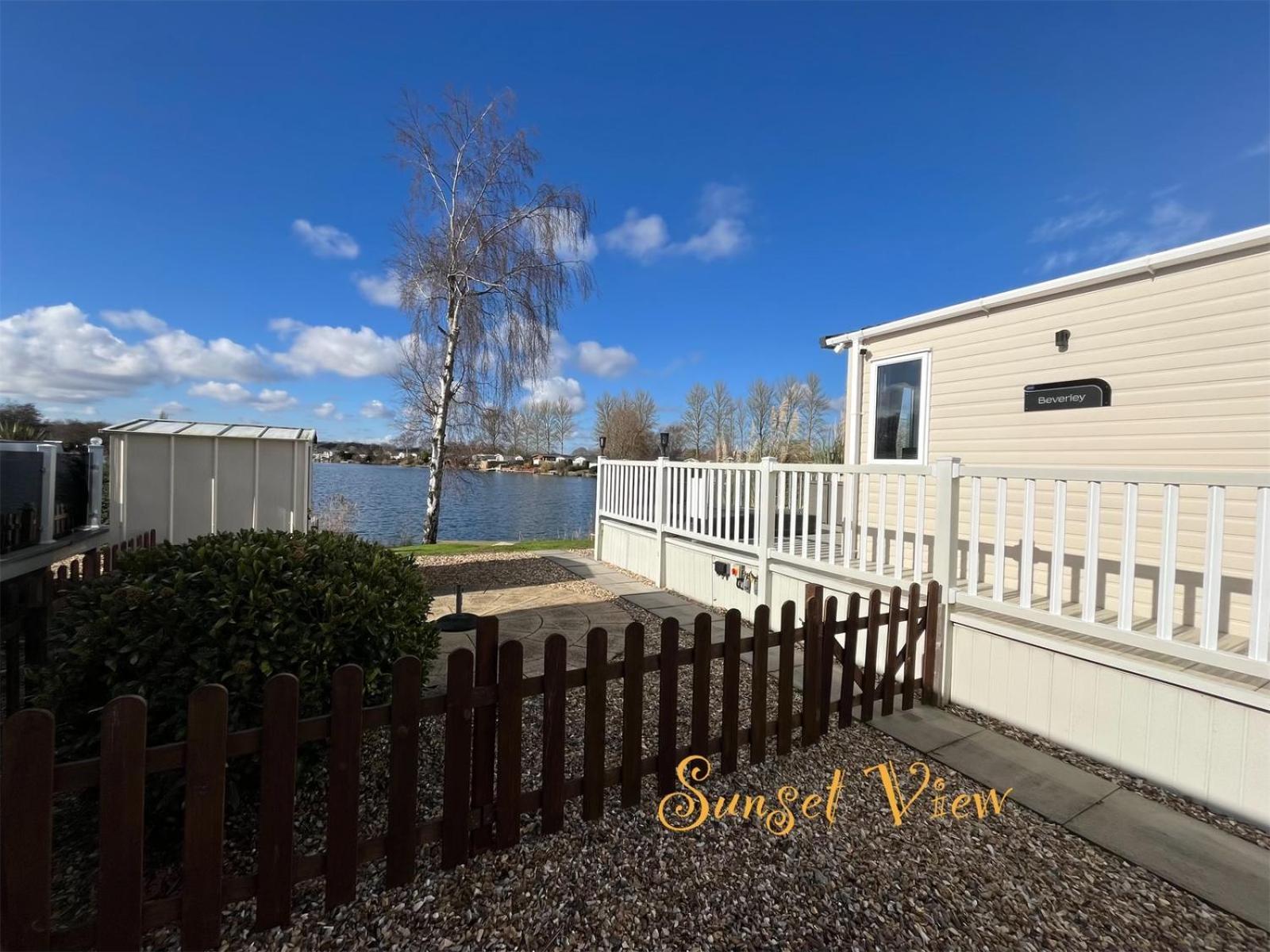 Tattershall Lakes Sunset View Caravan Lakeside, Hot Tub, Garden, Private Fishing Peg & Wifi ภายนอก รูปภาพ