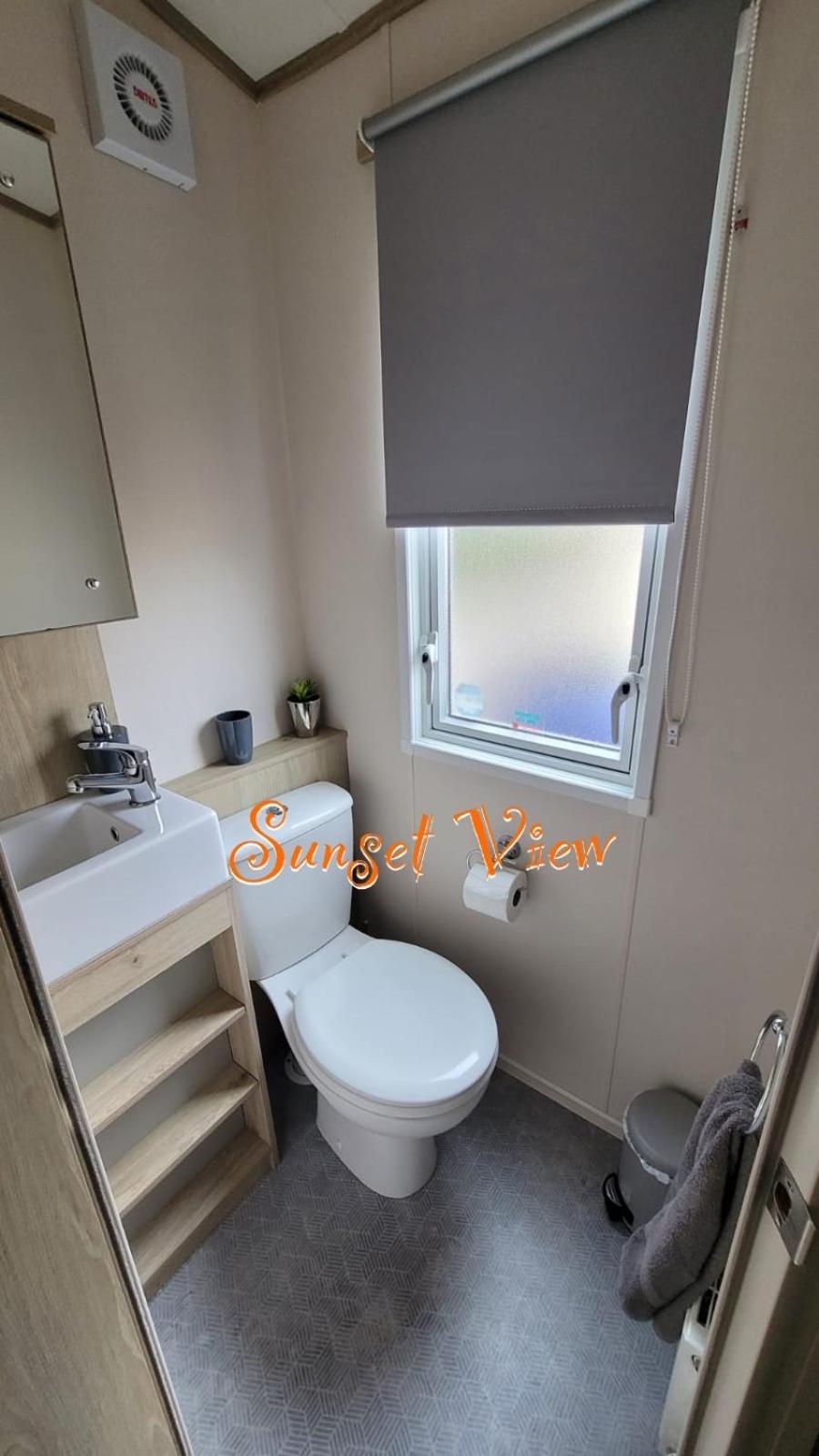 Tattershall Lakes Sunset View Caravan Lakeside, Hot Tub, Garden, Private Fishing Peg & Wifi ภายนอก รูปภาพ